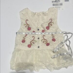 Floral Embroidered Cream Lace top POL